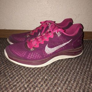 Pink Nike Lunarglide 5